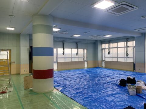 幼稚園内部塗装